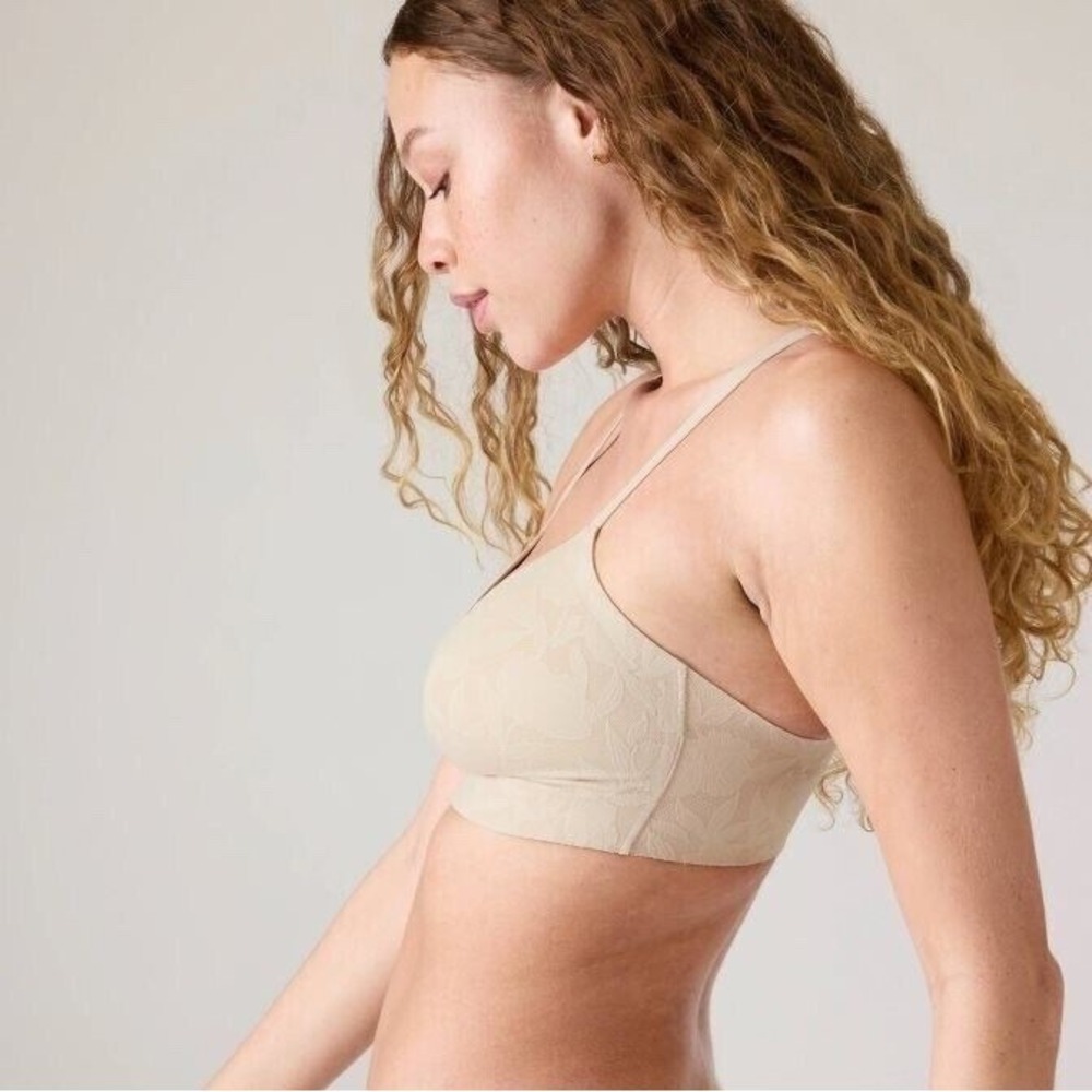 Athleta Ritual Lace Adjustable Bra XL 40 Cup Sz D-DD Sand Beige Nude Pull On NWT - Picture 2 of 9